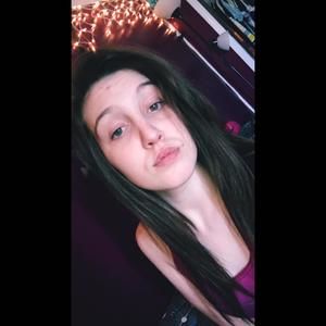 Meet your Posher, Kayley